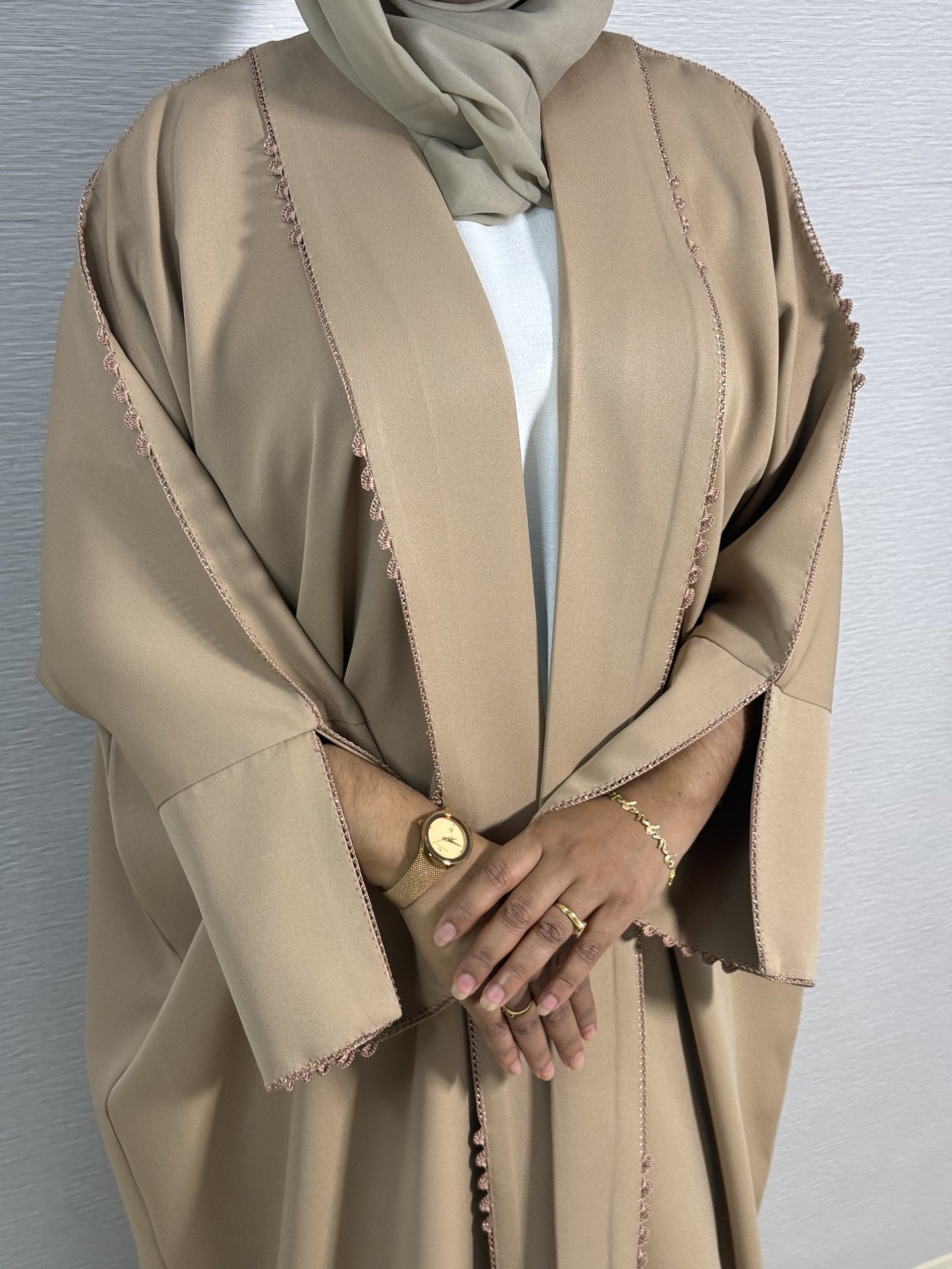 G034 Brown Bahraini Abaya Set