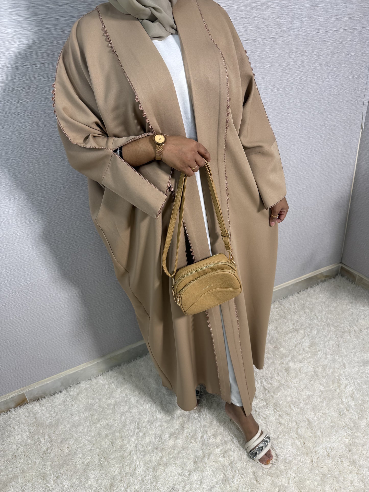 G034 Brown Bahraini Abaya Set