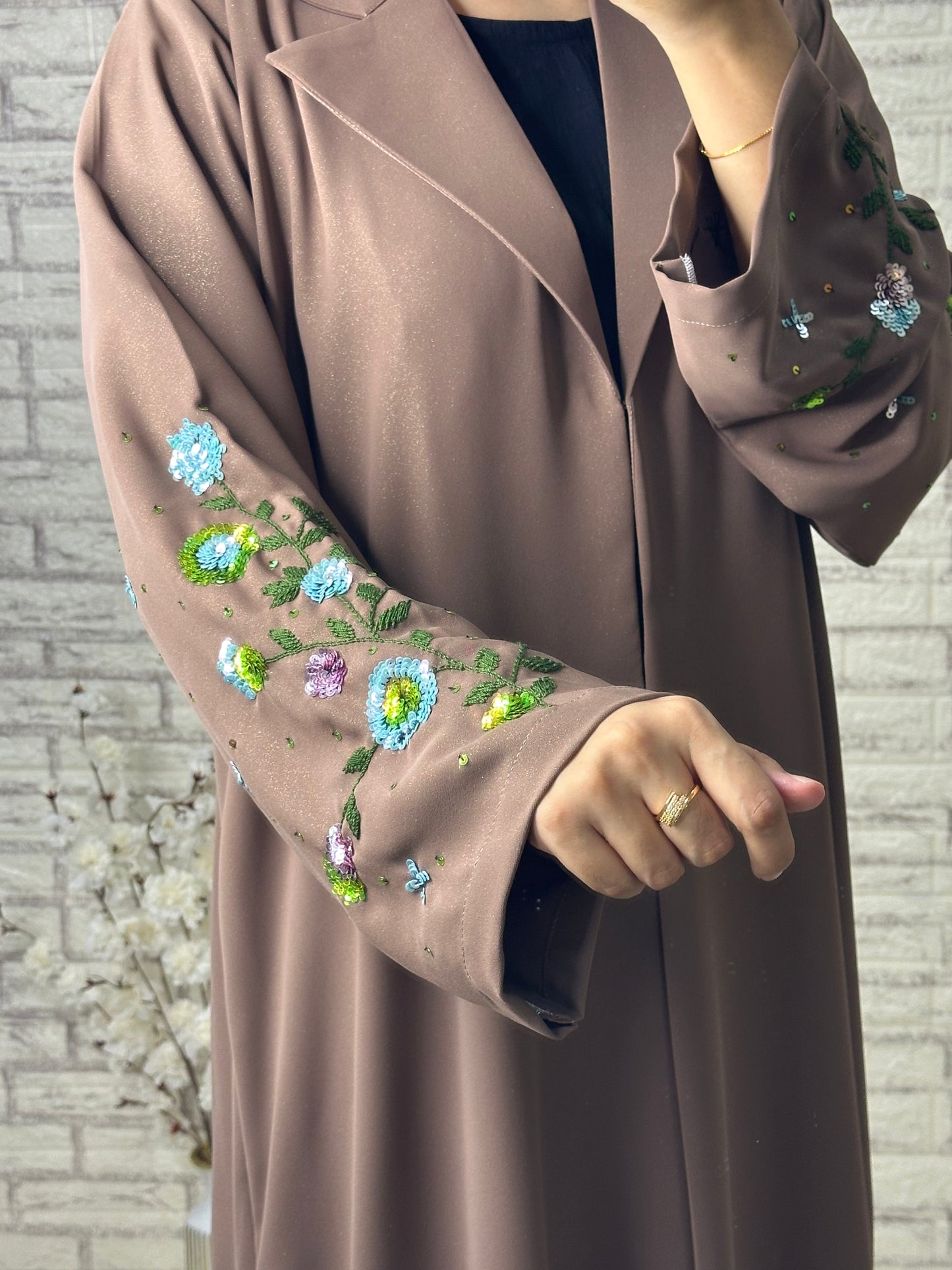 G001  C Wave Brown Abaya Set